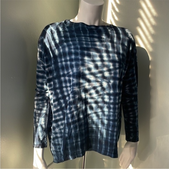 Lululemon shirt lot size 2 - Picture 9 of 16